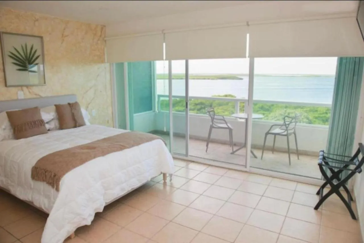 Apartamento En Zona Hotelera Frente A La Playa Quintana Roo, Mexico Cancún