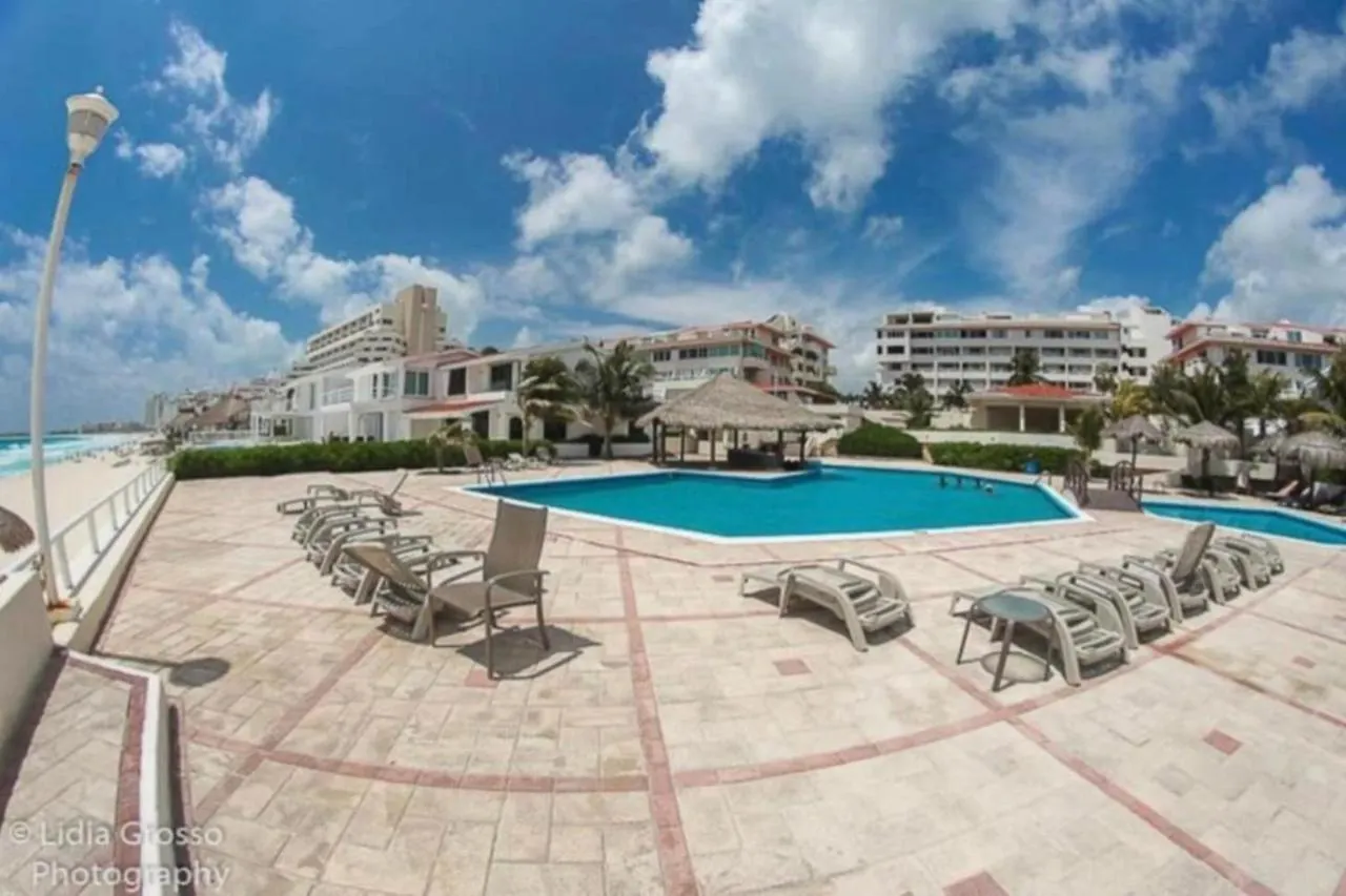 Apartamento En Zona Hotelera Frente A La Playa Quintana Roo, Mexico Cancún Apartmán