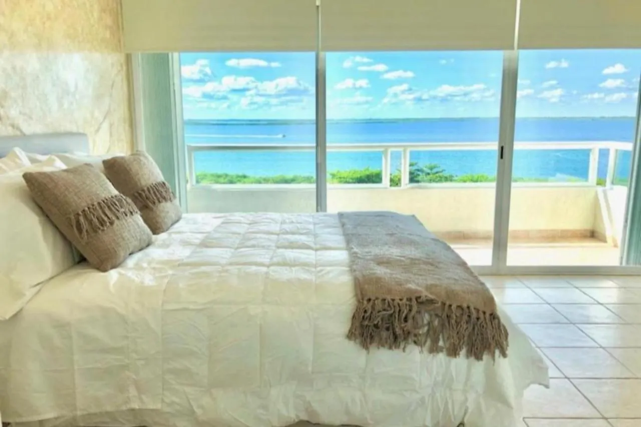 Apartment Apartamento En Zona Hotelera Frente A La Playa Quintana Roo, Mexico Cancun
